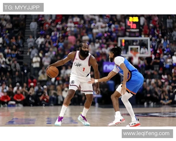 快船与火箭激战正酣10月27日NBA赛场精彩对决即将上演