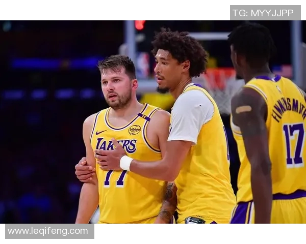 湖人队与火箭队在2018年10月21日的精彩对决回顾与赛后分析 湖人队与火箭队在2018年10月21日的精彩对决回顾与赛后分析