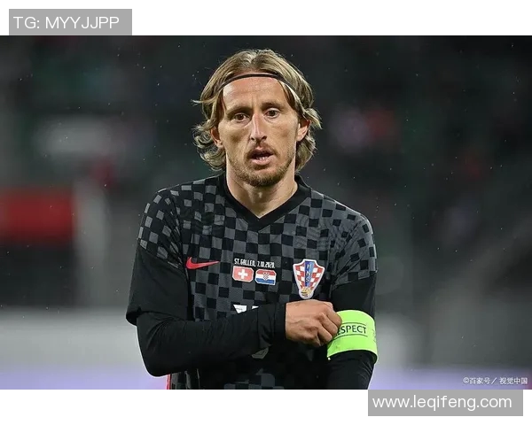 莫德里奇：足球场上的魔术师与传奇中场的辉煌历程与成就分析